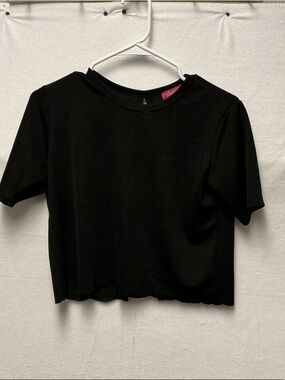 Shasa Black Short Sleeve Crop Tee Sz S A 12